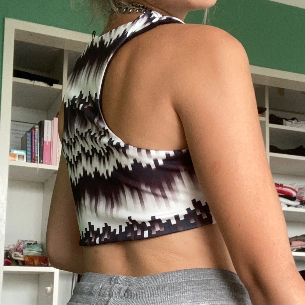 Sports bra - Picture 2 of 2